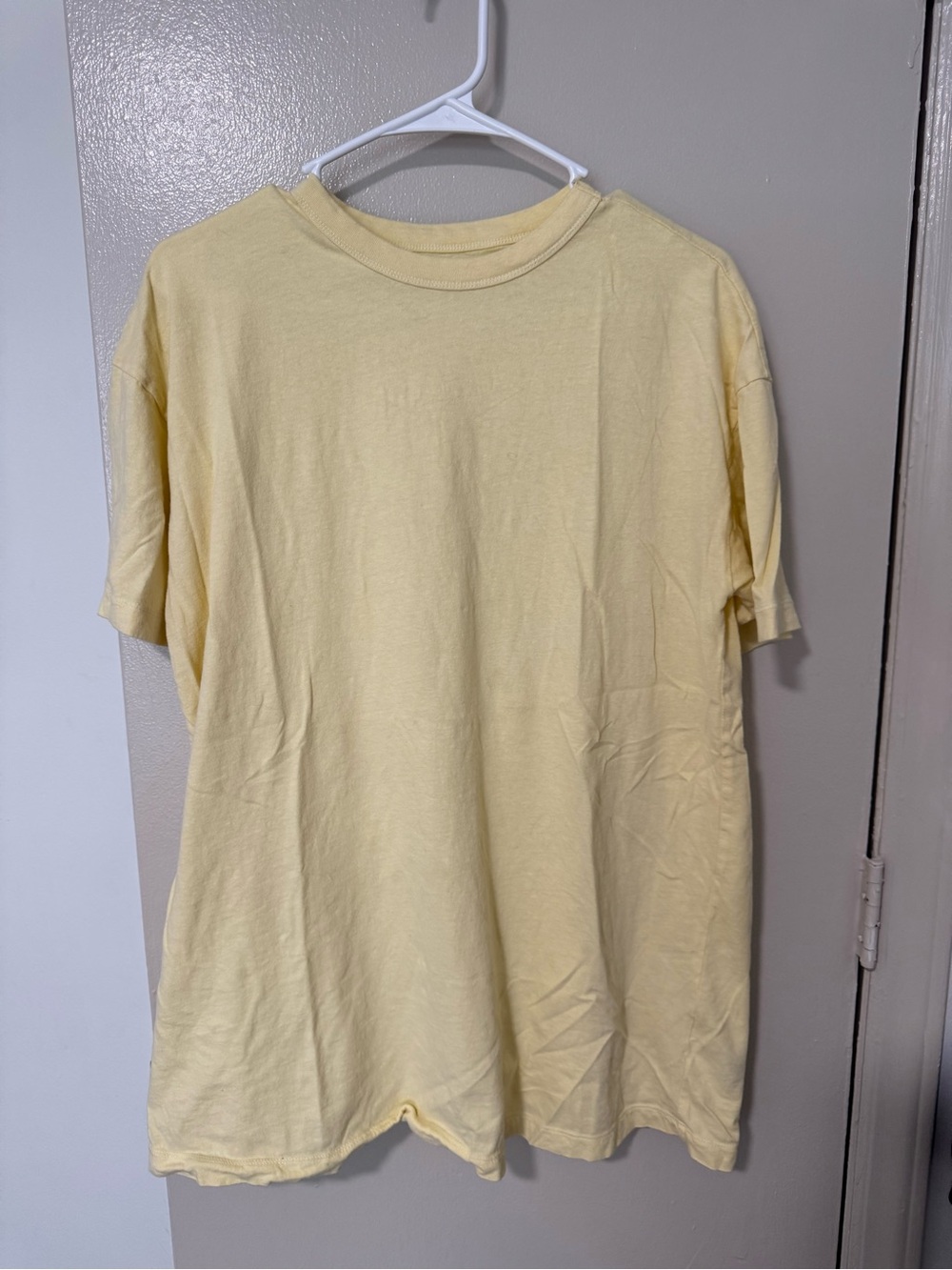 Old Navy Light Yellow Crewneck Short-Sleeve Tee- Medium Tall